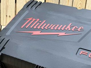 MALETIN MILWAUKEE M18