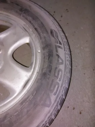 Llanta Toyota RAV4 2003  215/70/16 100H