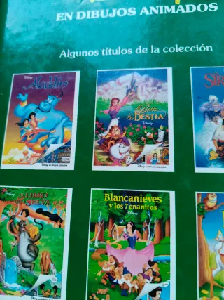Lote de dos cuentos de Disney,