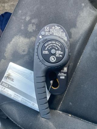 Petzl Rig Descendedor trabajos verticales