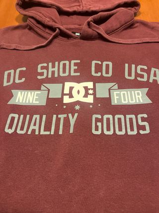 Sudadera DC Shoes con capucha granate