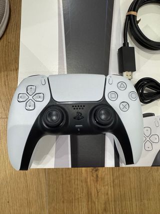 Consola Sony PS5 Slim con lector de discos