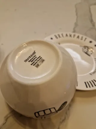 Tris colazione: 2 tazze piu' piatto Naj Oleari