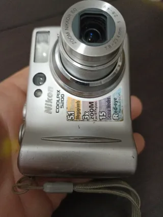 Cámara Nikon Coolpix 5200 Plata