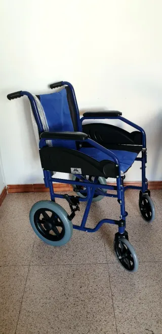 SILLA DE RUEDAS CON TRANSPORTE INCLUIDO