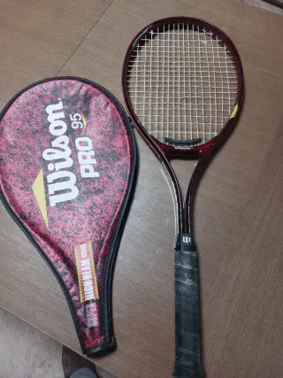 Raqueta Wilson Pro 95 con funda