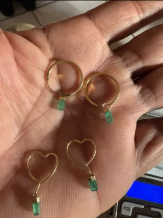 Pendientes Corazón y Aro Oro con Esmeralda