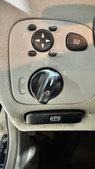 Mercedes-Benz  CLK 2004