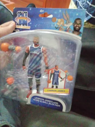 Figura LeBron James Space Jam New Legacy