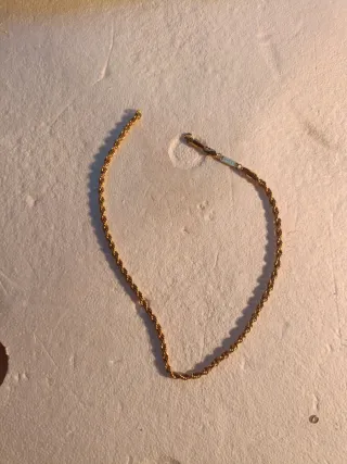 Cadena VEXXS Chapada Oro Hombre , esta rota