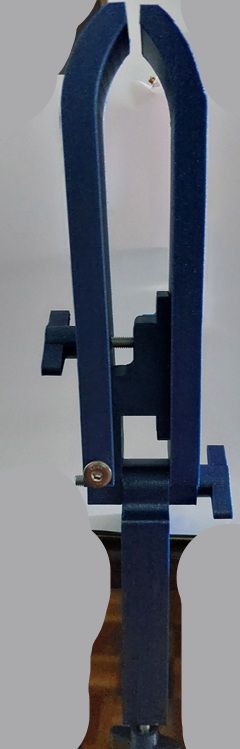 Suporte de mesa para costura manual