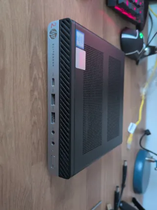 HP EliteDesk 800 G3 Mini PC