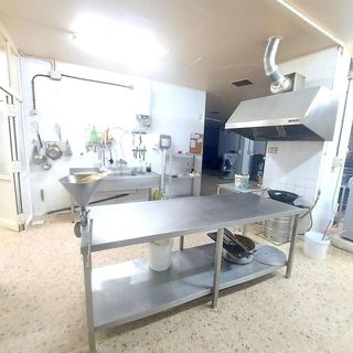 Local comercial en venta en Cruz Roja en Sevilla