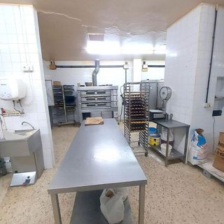 Local comercial en venta en Cruz Roja en Sevilla