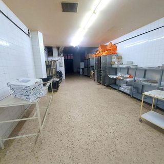 Local comercial en venta en Cruz Roja en Sevilla