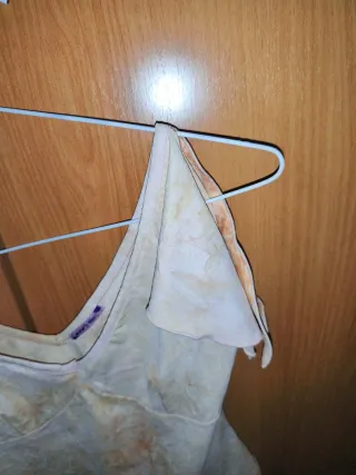 Top elegante beige y marrón