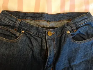 Pantalón de moto vaquero. Talla L.