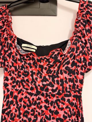 Vestido estampado leopardo rosa y negro