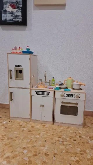 Cocina de juguete para niña