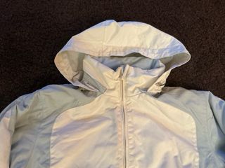 Chaqueta Quechua Mujer Gris y Blanca