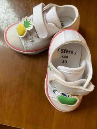 Zapatillas Sfera Kids Talla 19 nuevas