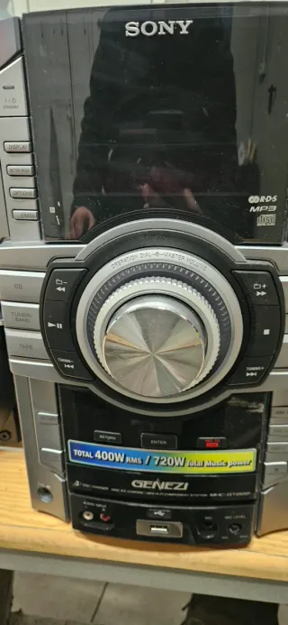 Stereo Sony CD/USB/Radio