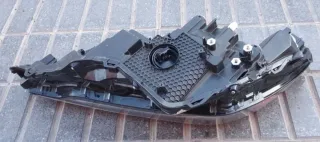 Faro Derecho Lexus UX Full led