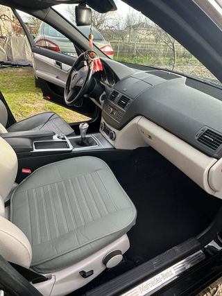 Mercedes-Benz Clase C 2010