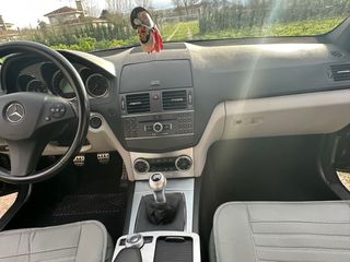 Mercedes-Benz Clase C 2010