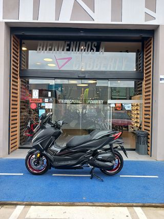 Honda Forza 125 Negra