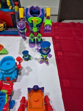 Lote Superthings variados, lote muy completo