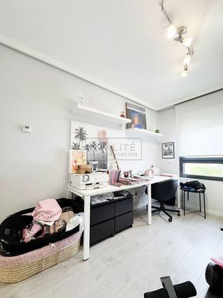 Piso en alquiler en Piovera - Conde Orgaz en Madrid