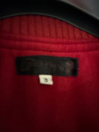 Abrigo Vintage Negro y Rojo