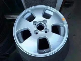 Chevrolet Aveo 2007 - Llanta de 14" nueva