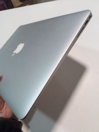 MacBook Air 13 Core i5 4GB 128GB SSD