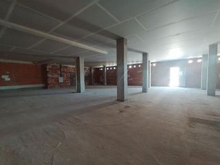 Local comercial en alquiler en Las Villas - Sta Ana en Valladolid
