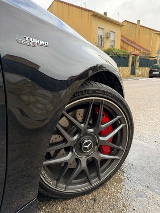 (55 EDITION) UNIDAD MUY EXCLUSIVA MERCEDES A45S