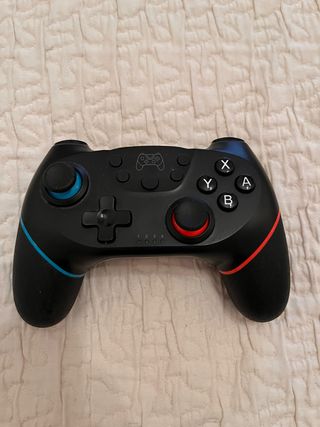 Mando de videojuegos negro