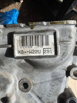 Tapa distribución Toyota Prius Plus 2ZR