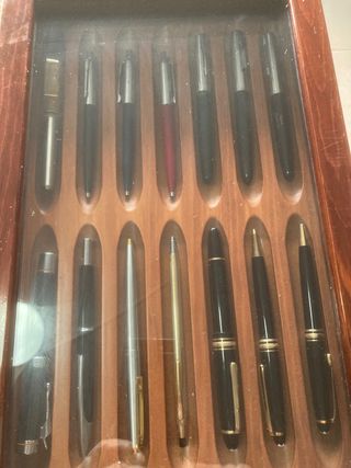 Scatola espositiva in legno per penne e pennarelli