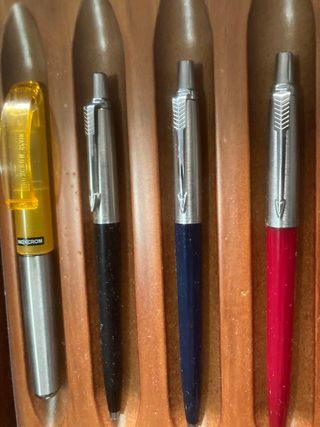 Scatola espositiva in legno per penne e pennarelli