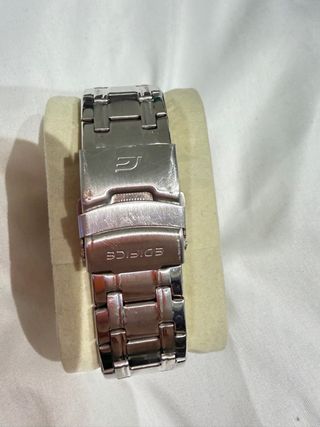 Reloj Casio Edifice Edición Red Bull Racing