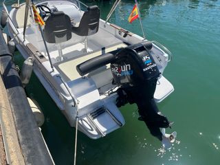 Barco B2 472 sin licencia PARA CHARTER