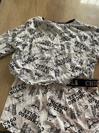 Conjunto Pijama Corto Chicago Bulls Talla M