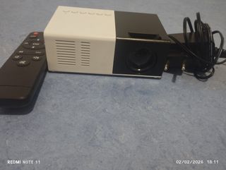 Mini proyector LCD LED 12V 1.5A