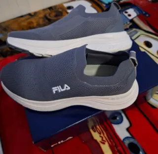 Zapatillas Fila Hombre Talla 42 .