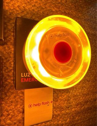 Baliza v16 homologada DGT geolocalizada Help Flash