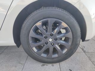 SEAT Leon 1.6 TDI 105 CV ITECH MUY EQUIPADO