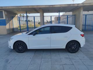 SEAT Leon 1.6 TDI 105 CV ITECH MUY EQUIPADO