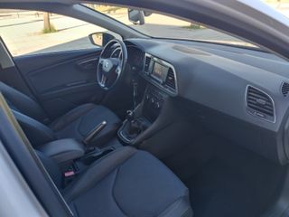 SEAT Leon 1.6 TDI 105 CV ITECH MUY EQUIPADO